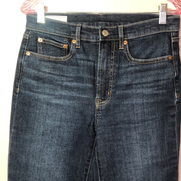 Gap Women’s High Rise Flare Bootcut Jeans Size 28W/6R Dark Wash Jeans perfect - Picture 2 of 8